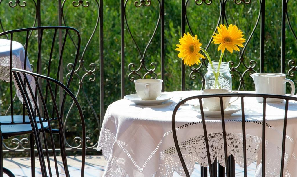 Poggio Di Mare Bed and Breakfast Castelluzzo Exteriör bild